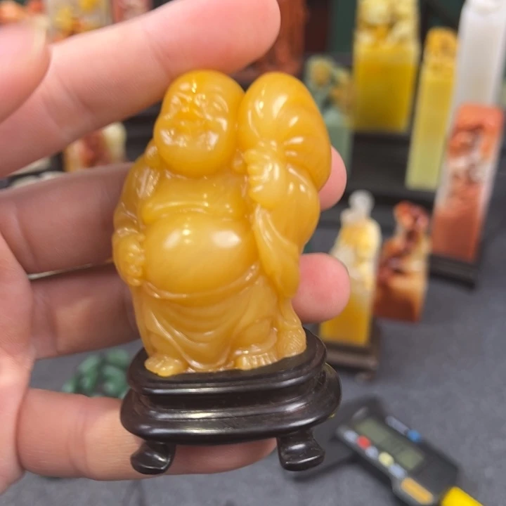 田黄石麦芽黄弥勒摆件