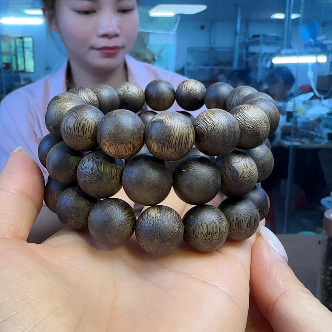 沉香手串多样性发货1条蓝宝石991413