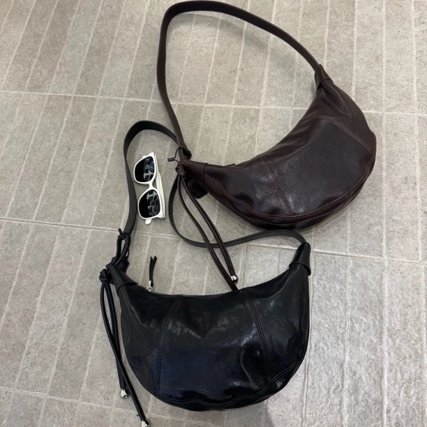 广州包黛高端定制系列原创设计头层牛皮可调节牛角包