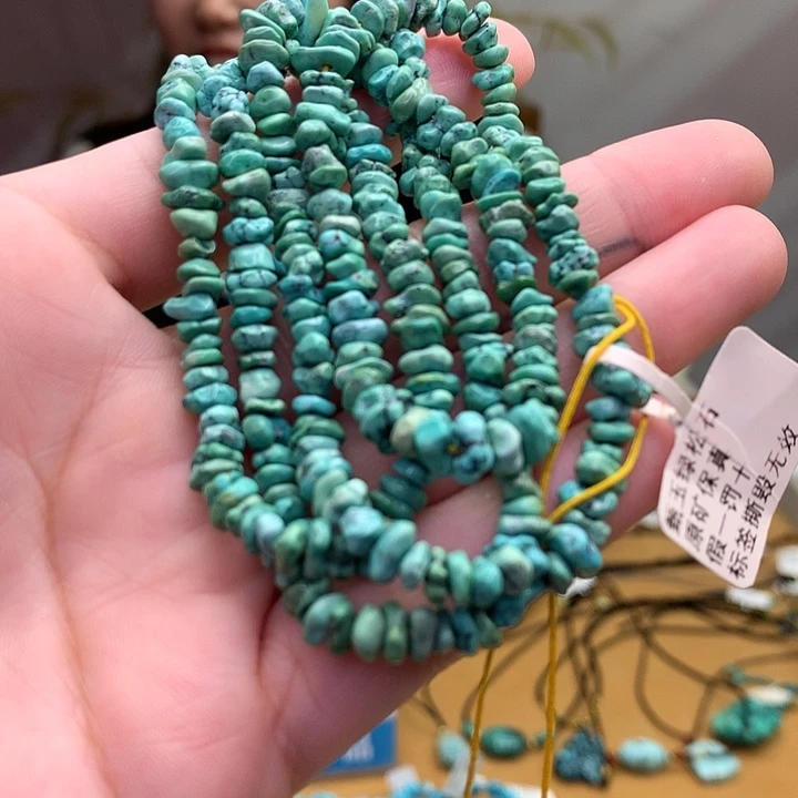 绿松石未镶嵌原矿