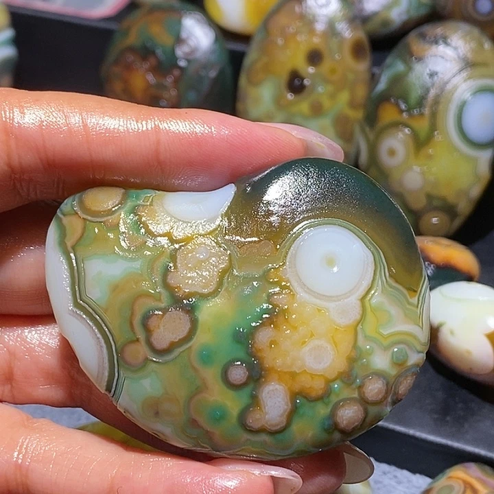 玛瑙/玉髓未镶嵌珠宝奇石63