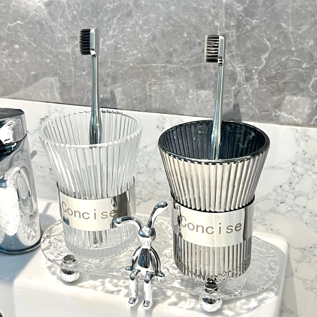 轻奢高颜值玻璃漱口杯家用牙刷杯韩版情侣刷牙洗漱杯牙刷收纳架