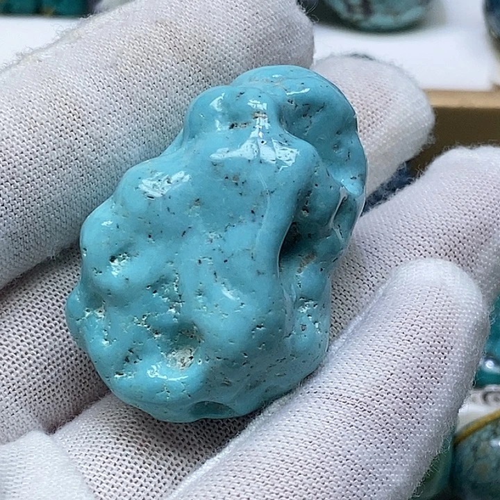 未镶嵌绿松石颈饰