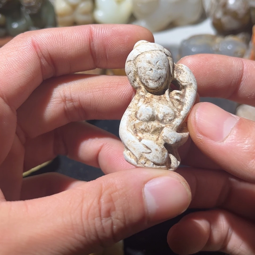 和田玉未镶嵌挂件