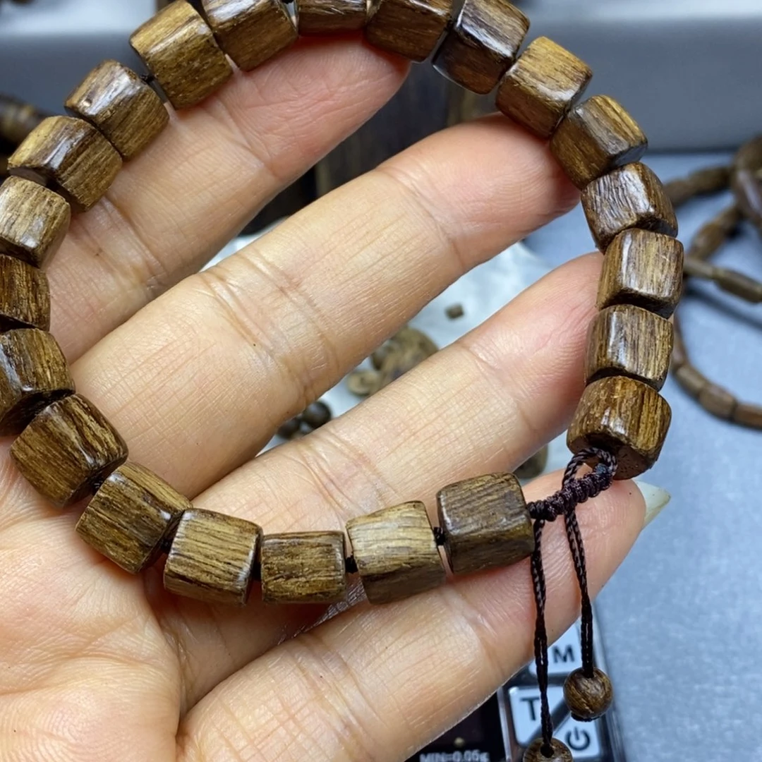 沉香沉香碎屑未****师马老奇5.6克