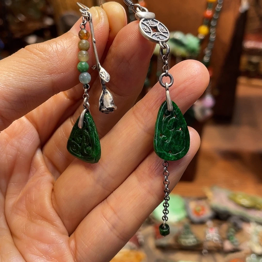 【闪购商品】吊坠(赠链)未镶嵌翡翠