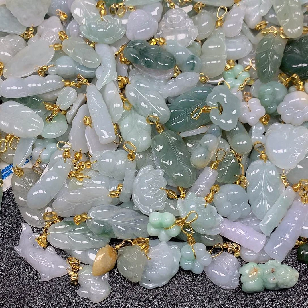 翡翠未镶嵌颈饰天然翡翠