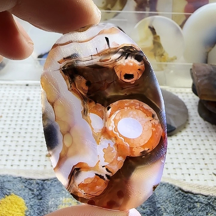 玛瑙/玉髓未镶嵌珠宝奇石