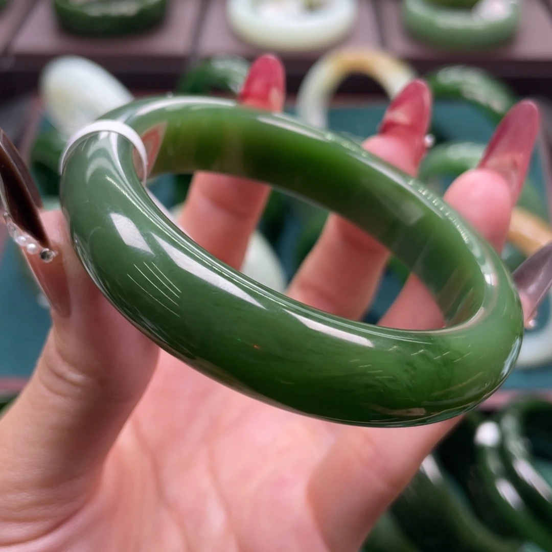 和田玉（碧玉）未镶嵌手镯5657