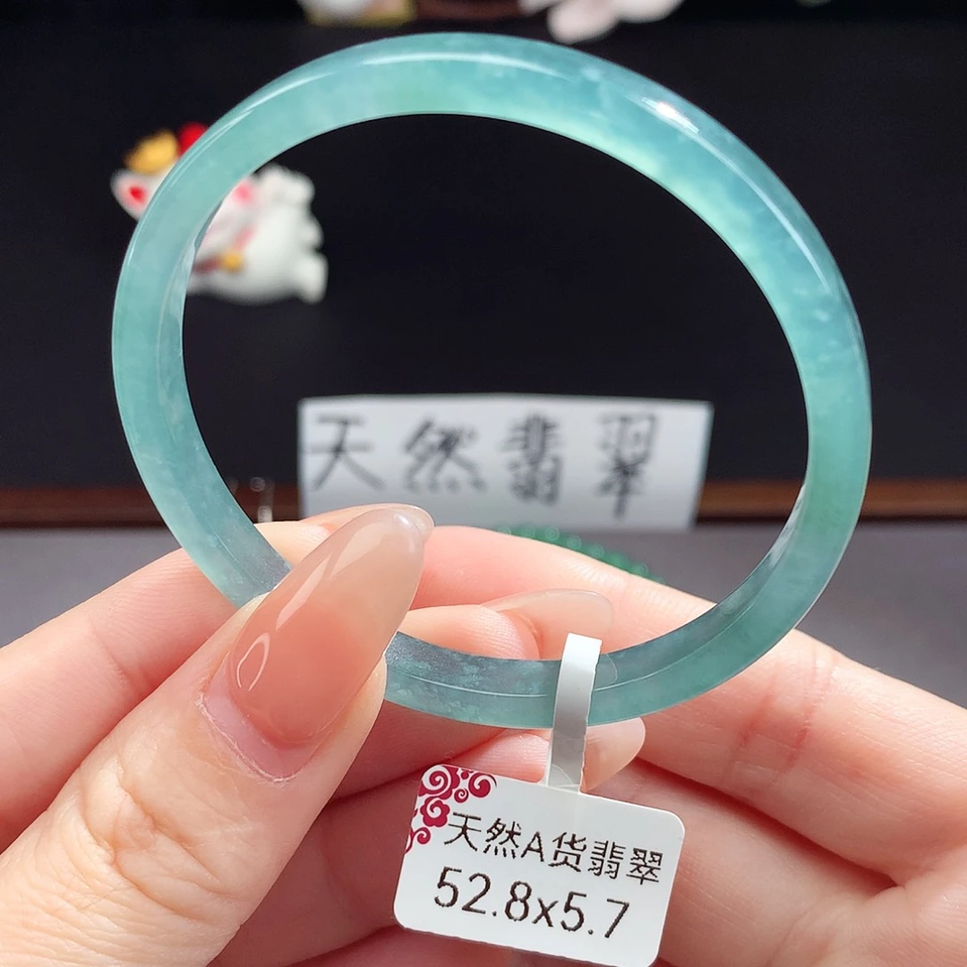 翡翠手镯（圆镯）未镶嵌