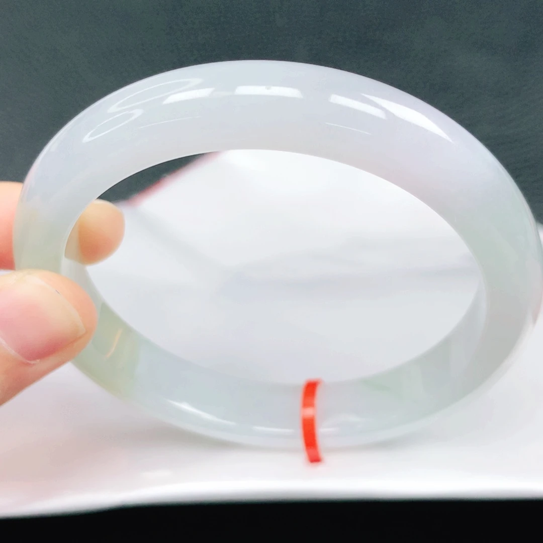 翡翠未镶嵌手镯60圈口