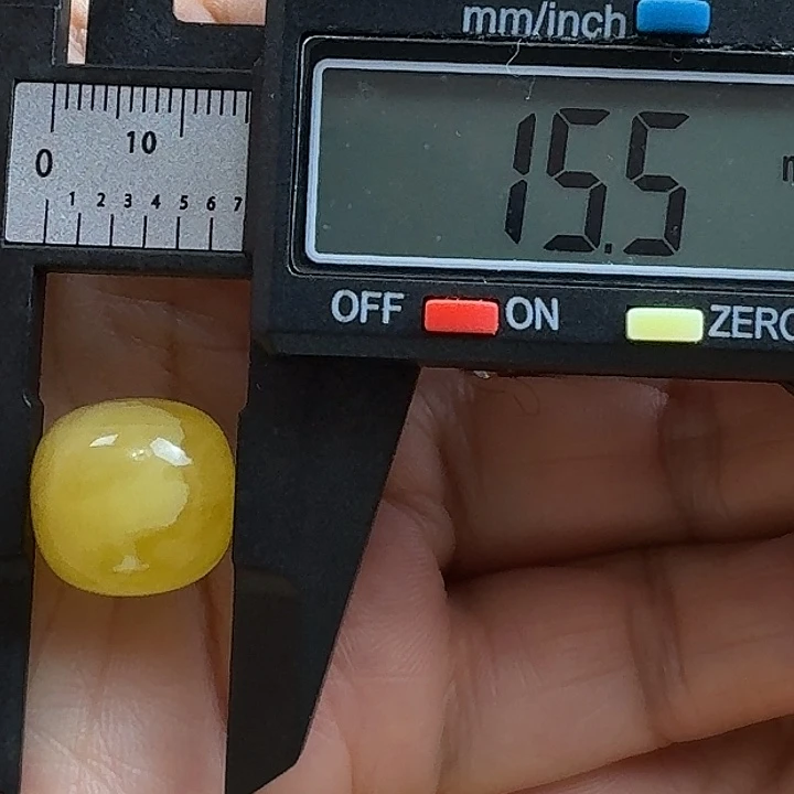 蜜蜡未镶嵌裸石49杂