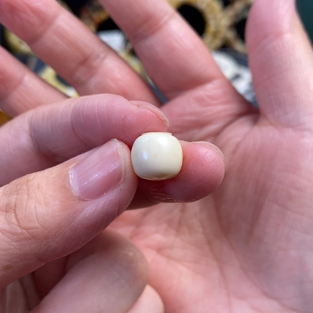 裸石蜜蜡未镶嵌瓷白老型单珠10