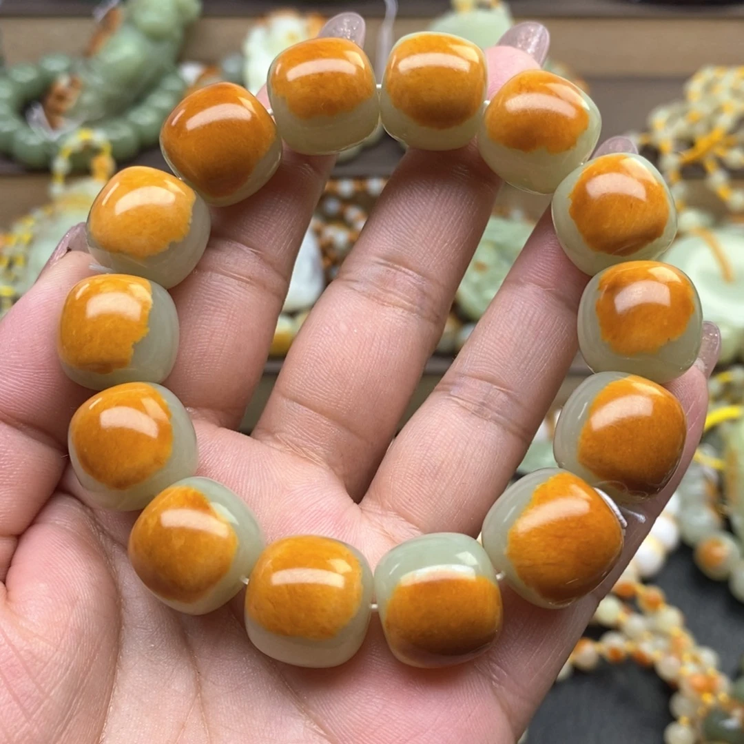 驕***陽透闪石质玉未镶嵌手串