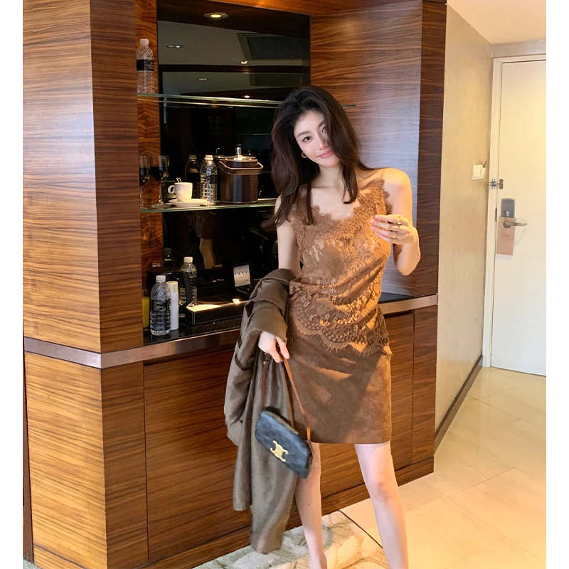 【ALONE SAVOR】龍喜儿月光诗 蕾丝钩花镂空花边V领吊带Z699