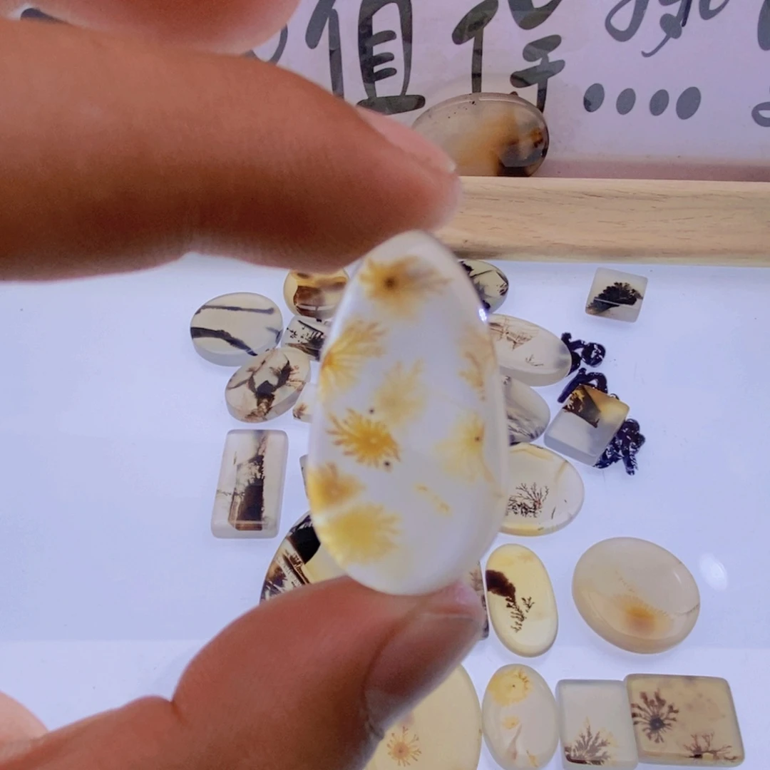 玛瑙/玉髓颈饰未镶嵌新****播