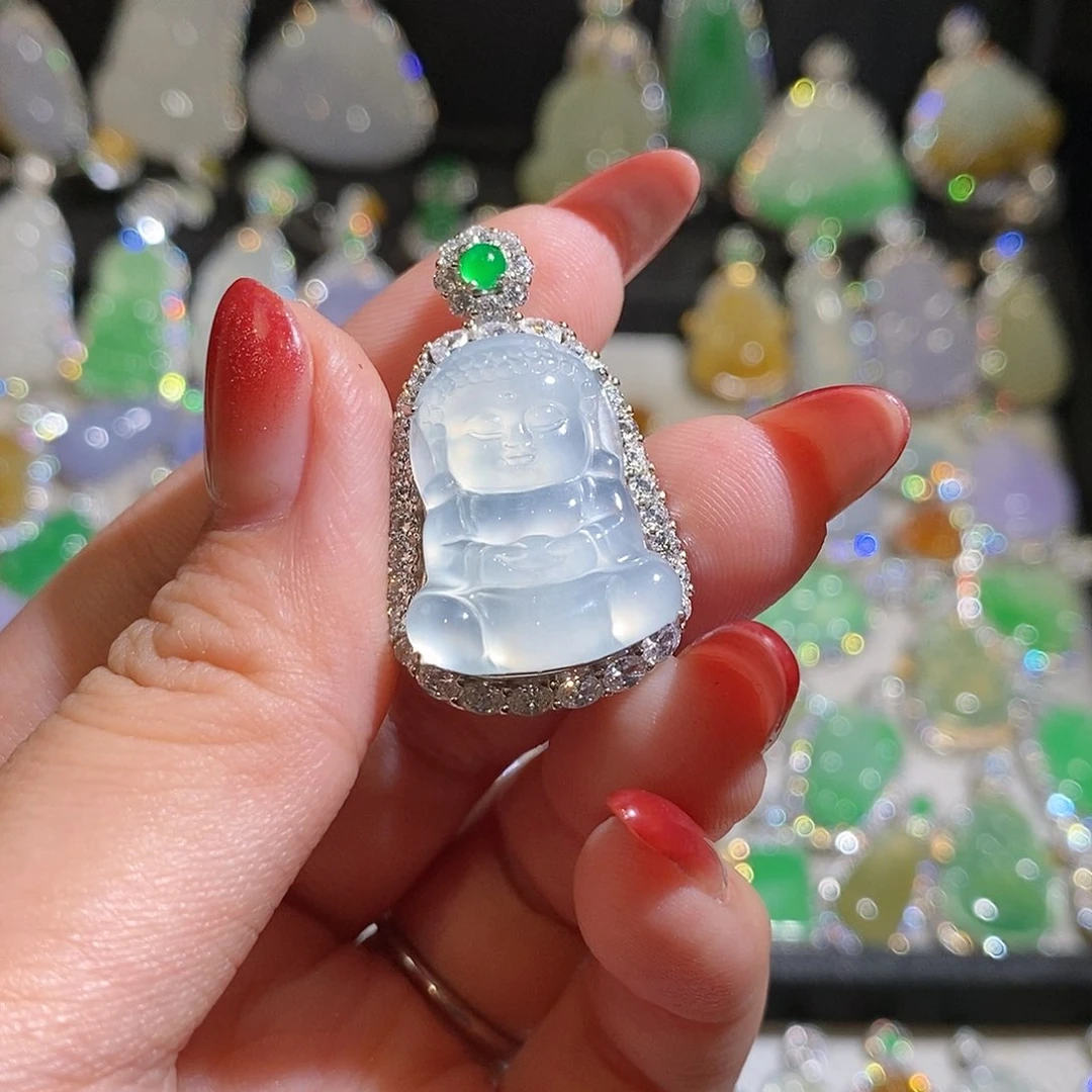 翡翠银S925镶嵌颈饰l***y天然翡翠