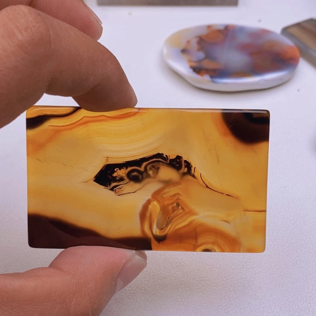 时***跑玛瑙/玉髓吊坠(不含链)未镶嵌