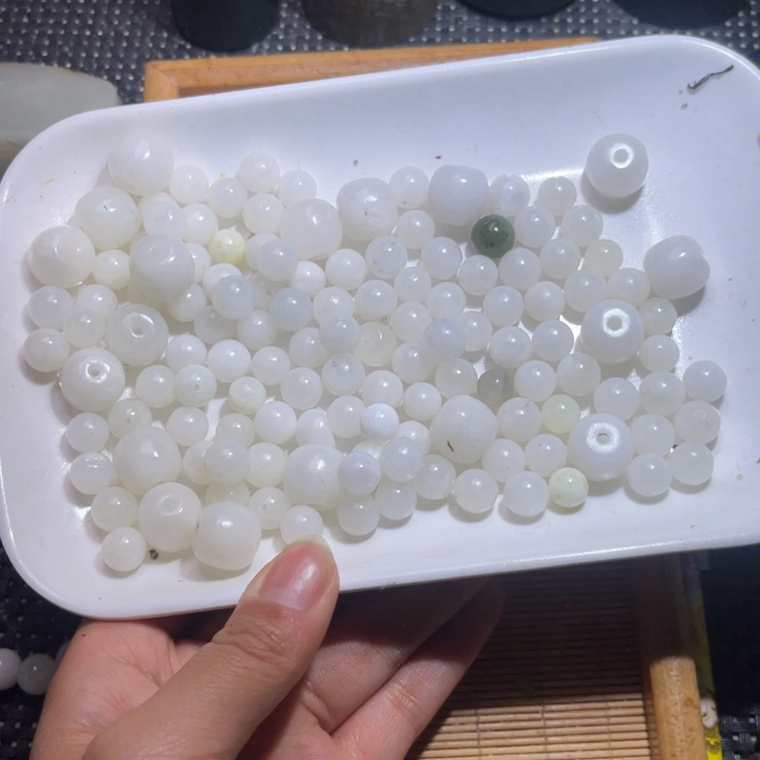 未镶嵌和田玉车挂