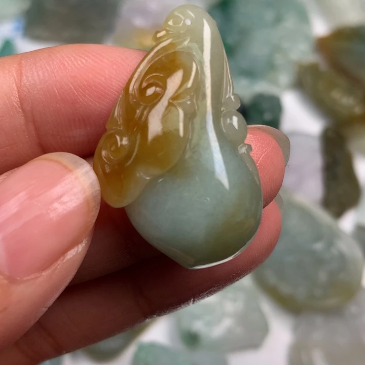 颈饰未镶嵌翡翠翡翠