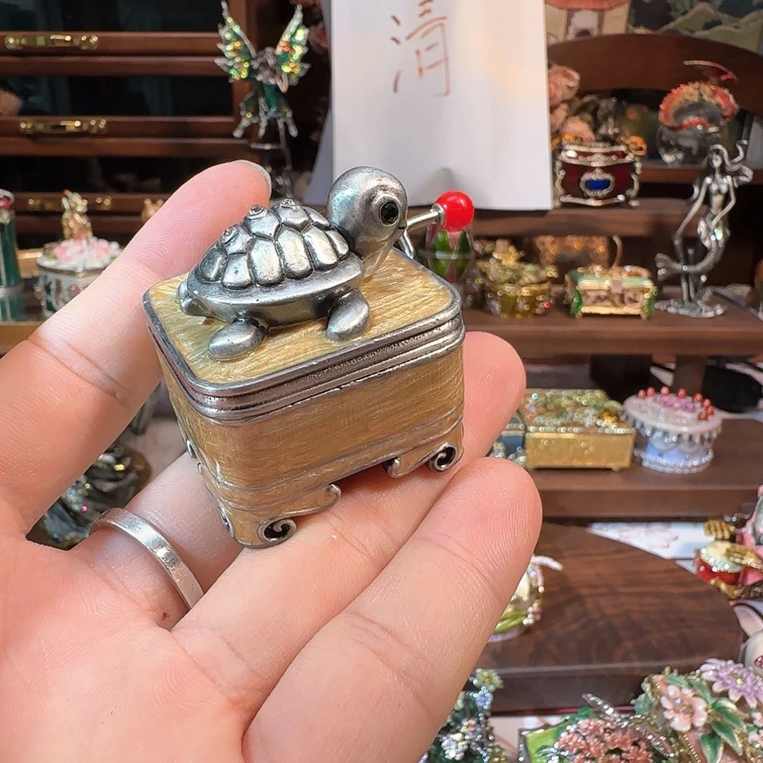 手工制品请勿吹毛求疵
