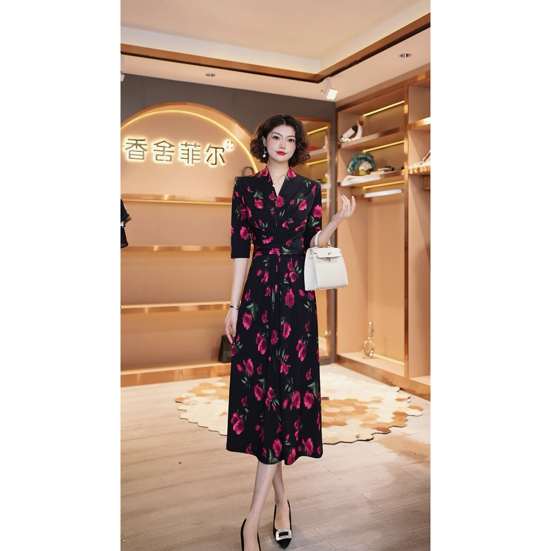 香舍菲尔原创不规则缎面连衣裙包臀褶皱显瘦气质轻奢女装-86352佩