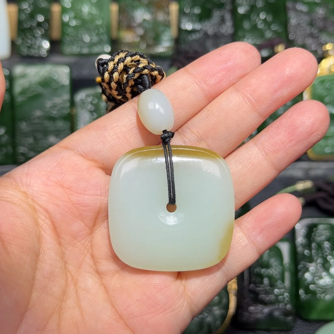 和田玉未镶嵌挂件