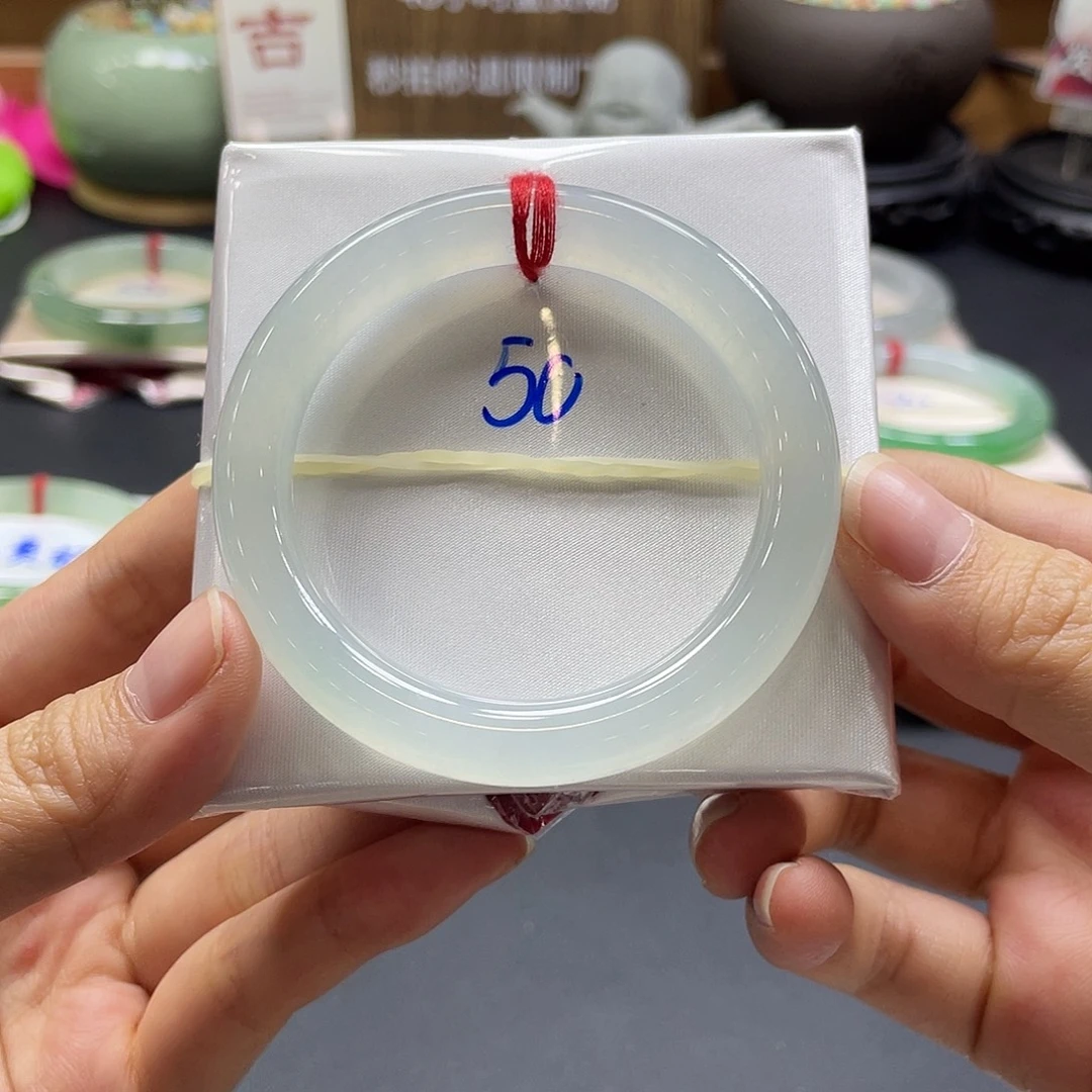 翡翠未镶嵌手镯29 号