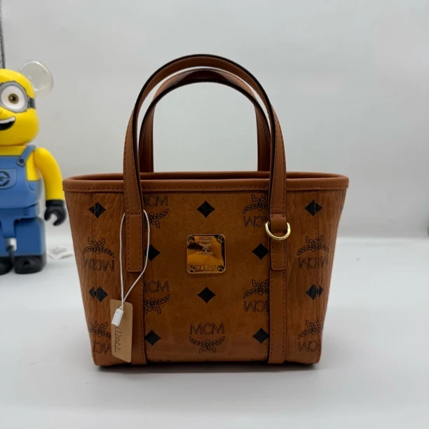 99新 MCM 奢得/干邑色菜篮子超迷你112032