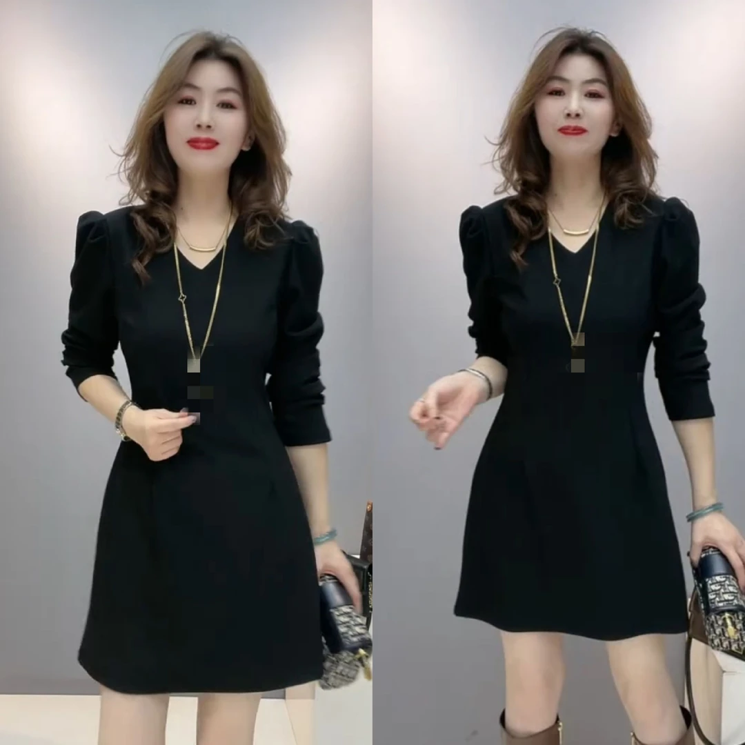 简约时尚V领连衣裙气质修身显瘦中长款小黑裙