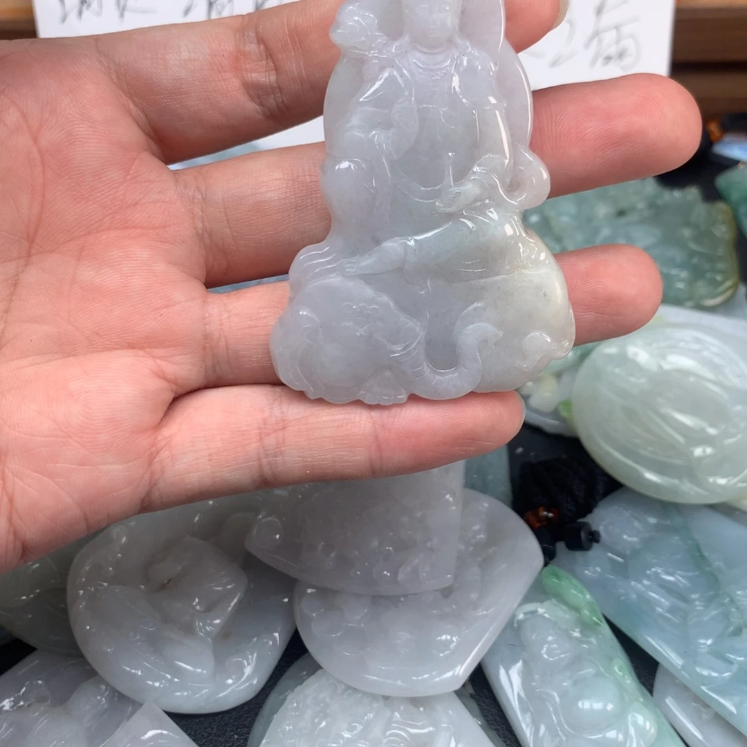 翡翠未镶嵌颈饰福利