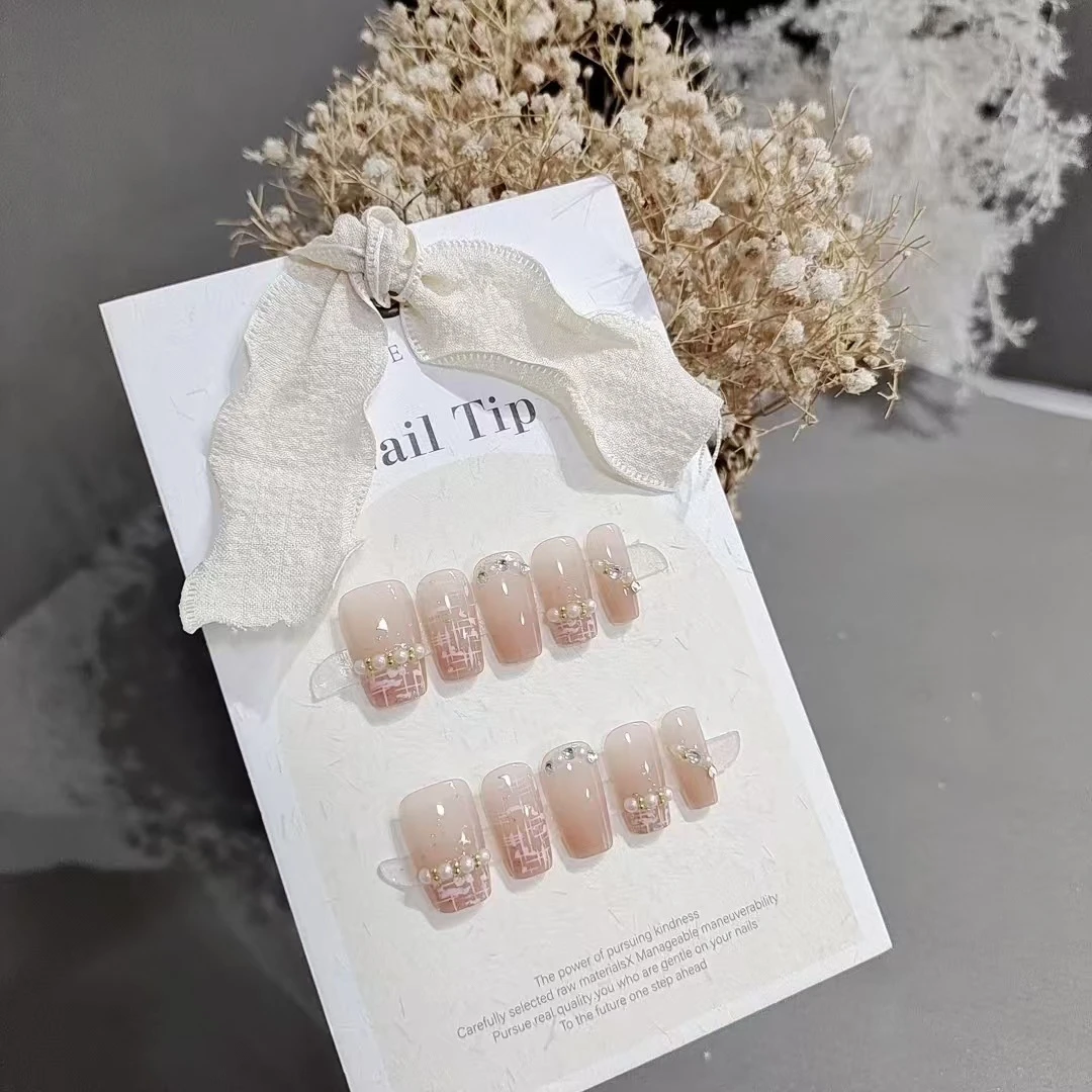 手工穿戴甲秋夏美甲香风短梯纯欲显白学生日常温柔气质浪漫假指甲