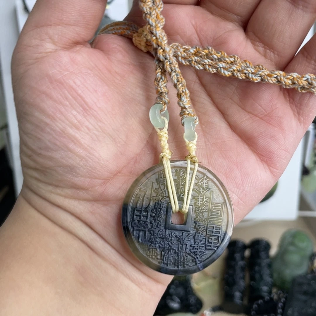 【闪购商品】岫玉颈饰未镶嵌?**猪山鬼