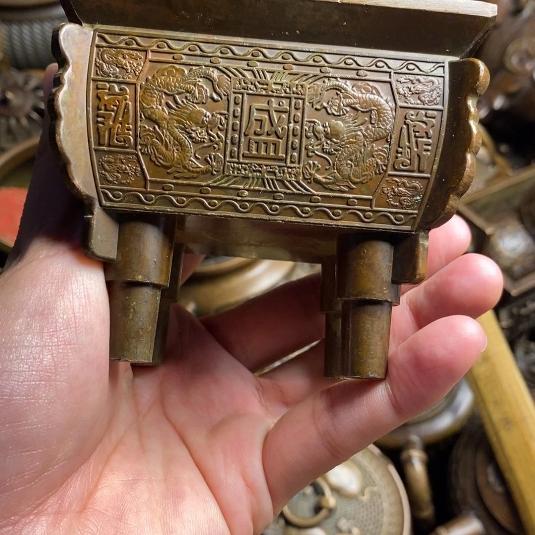 精美铜器做工精良