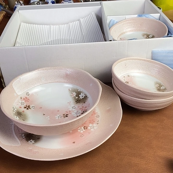 瓷器木器铜铁器花瓶盘子