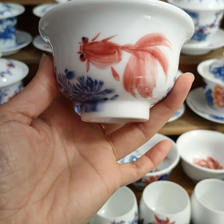 景德镇手绘压手杯金鱼