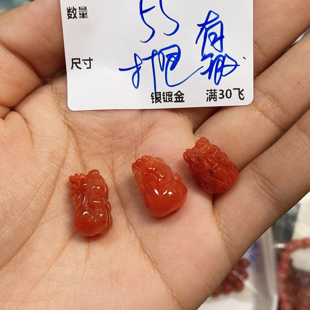 萤***莹颈饰银S925镶嵌水晶T744