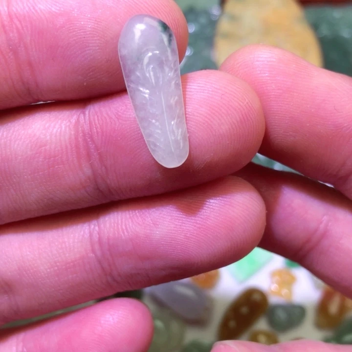 翡翠未镶嵌颈饰天然a货翡翠