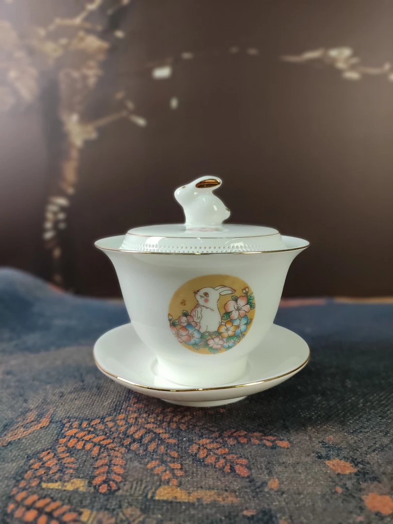 C399-兔子描金360°C出水三才盖碗SD