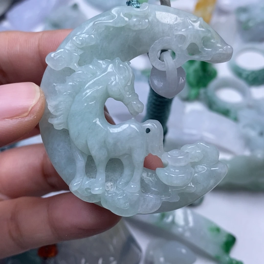 颈饰未镶嵌翡翠翡翠