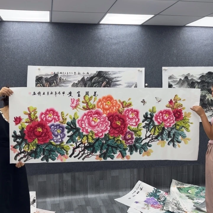 字画等多种形式的艺术作品和