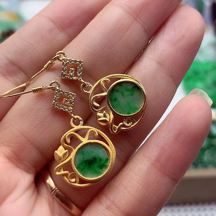 翡翠银S925镶嵌颈饰翡翠