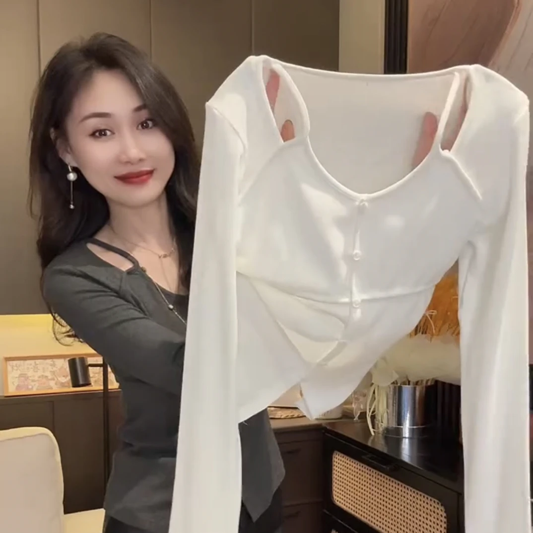 2025秋冬季新款修身显瘦简约纯色吊带挂脖假两件长袖T恤磨毛上衣