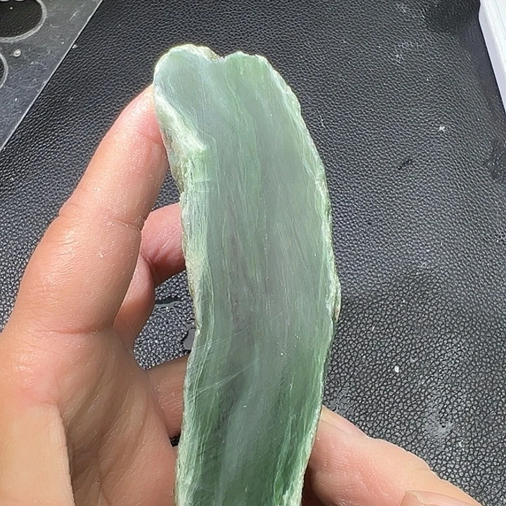 和田玉（糖玉）未镶嵌手镯