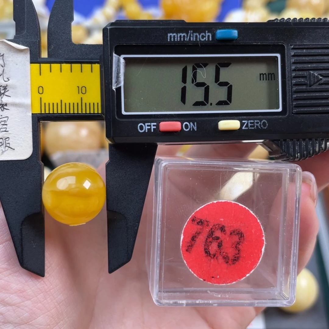 蜜蜡未镶嵌珠宝奇石微瑕