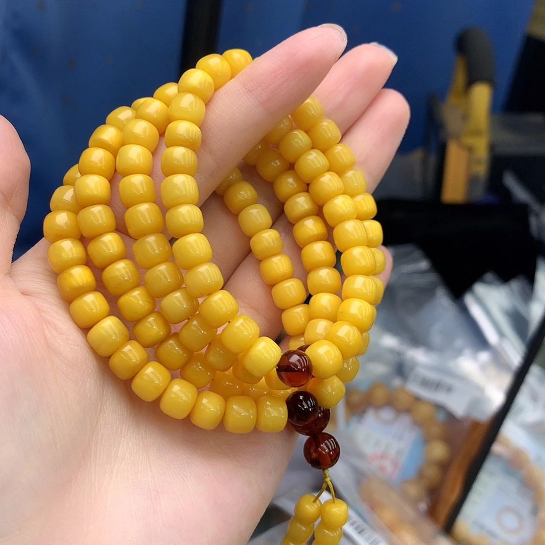 蜜蜡未镶嵌珠宝奇石