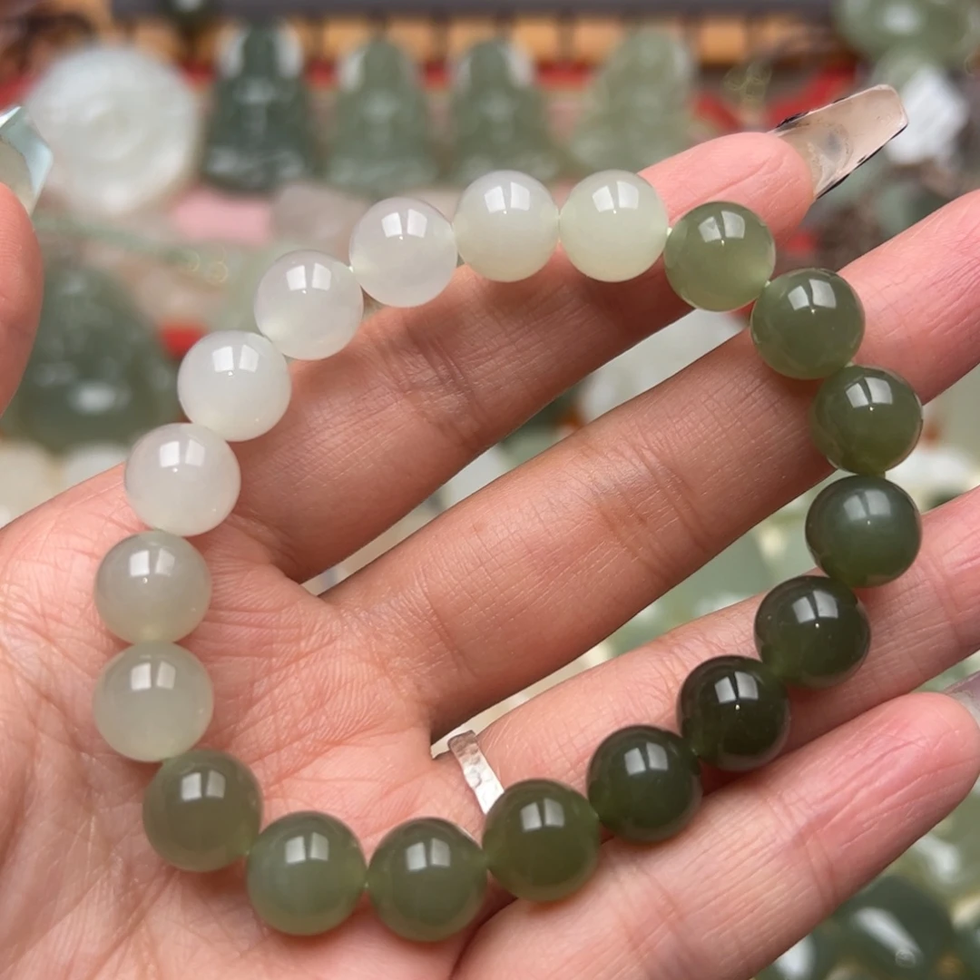 和田玉颈饰未镶嵌草***芦