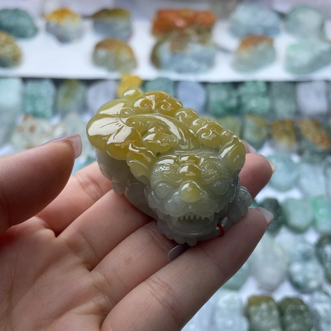 颈饰未镶嵌翡翠貔貅