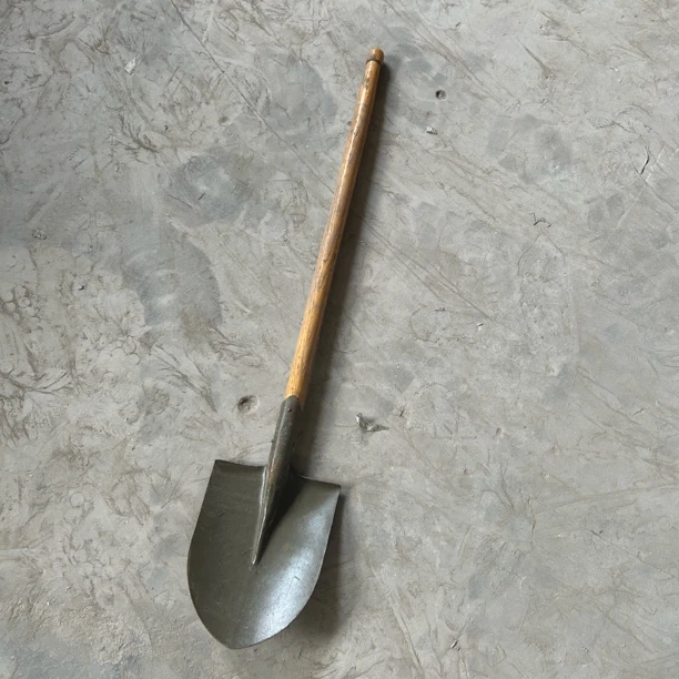 直播间绿色老锹有瑕疵不影响使用