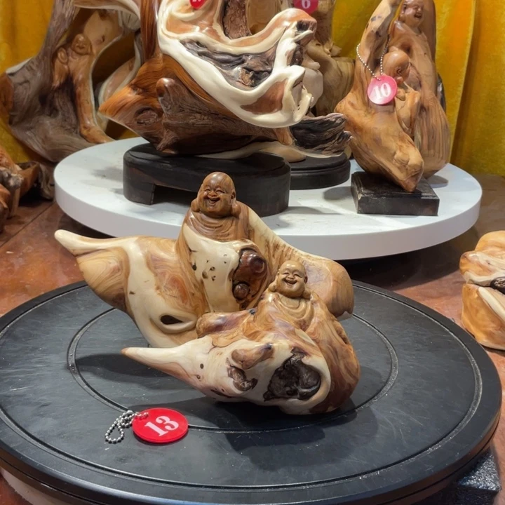 柏木（崖柏）大*子崖柏  弥勒